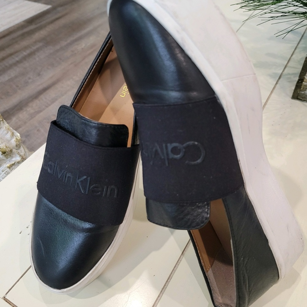Calvin Klein platform slip on sneaker size 6